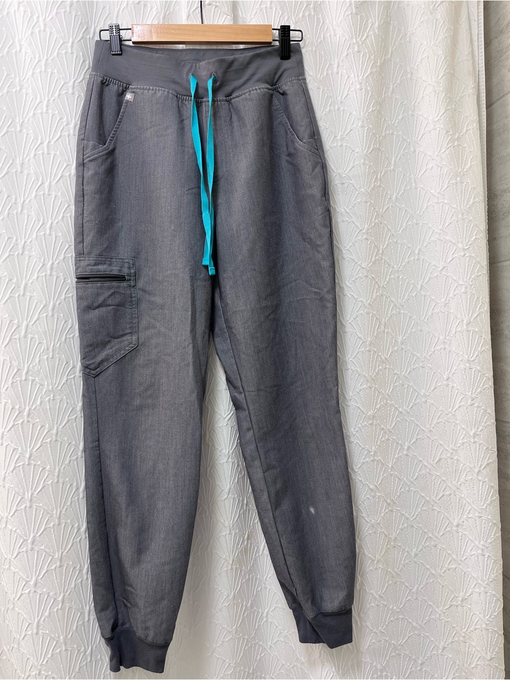 Figs Women's Gray Jogger with Teal Drawstring